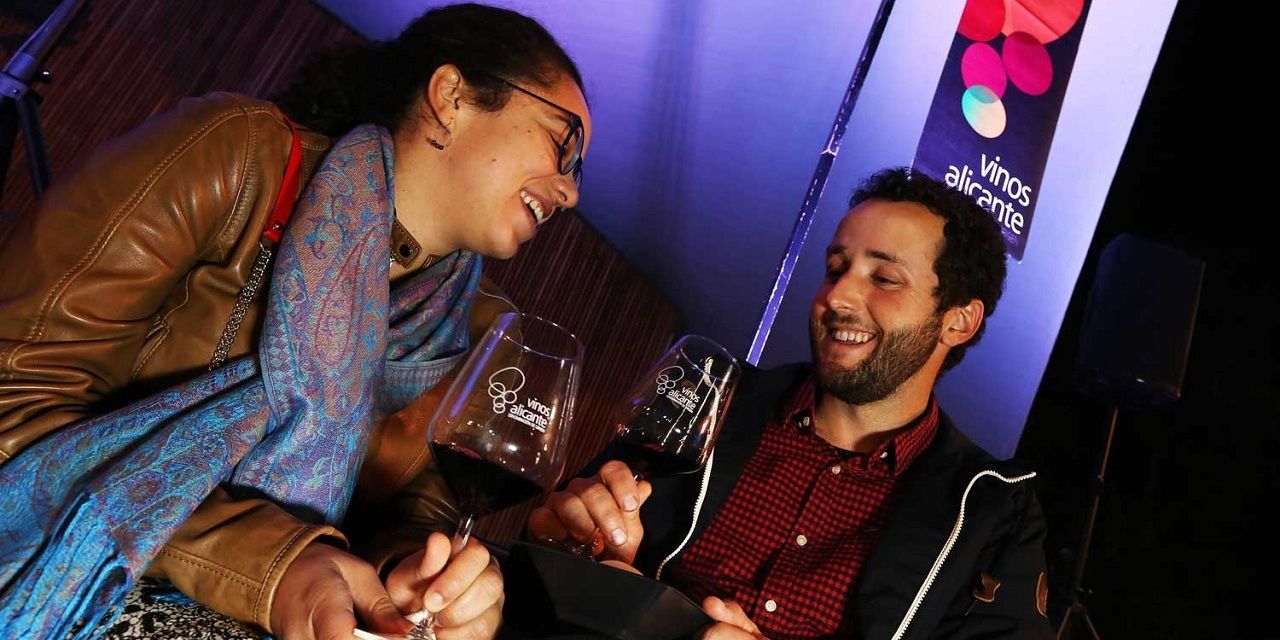  Los Vinos de Alicante triunfan en Elda